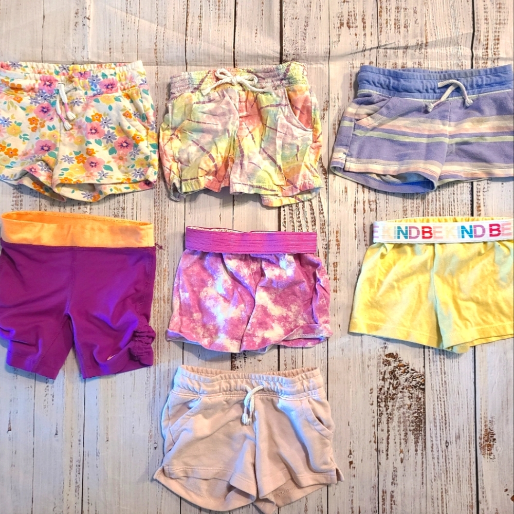 !Size 3T Girl shorts!